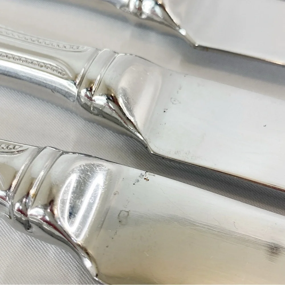 Roberts & Belk Lot of 6 Dinner Knives Continental Bead Discontinued Grp A
